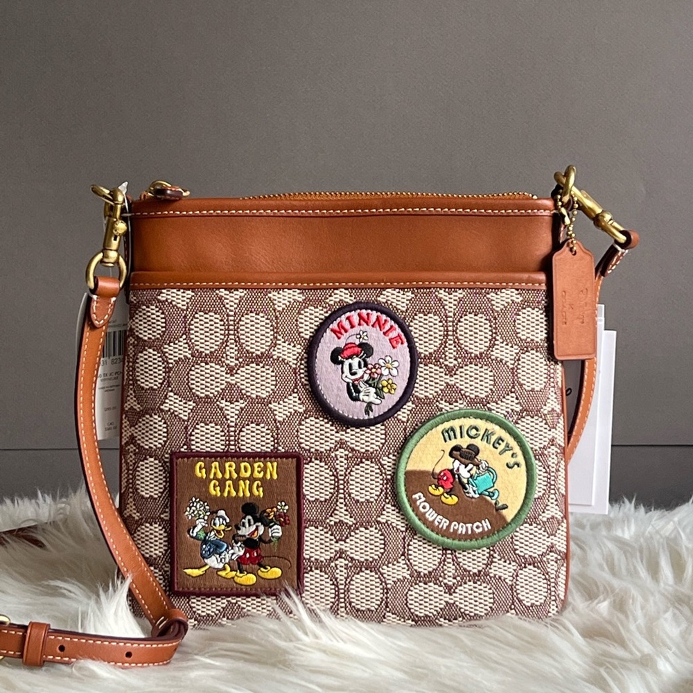 CH491 - Disney X Coach Kitt Messenger Crossbody in Signature Textile Jacquard